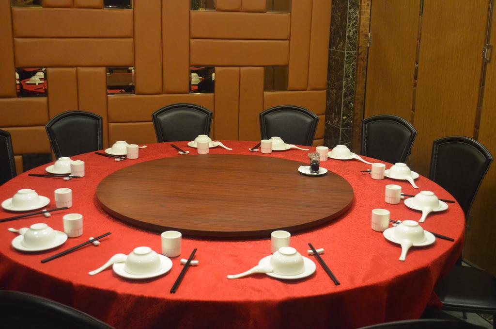 Mustika Gajah Mada Hotel จาการ์ตา ภายนอก รูปภาพ