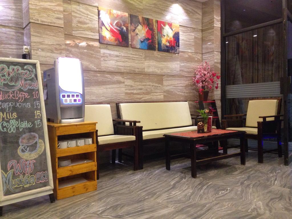 Mustika Gajah Mada Hotel จาการ์ตา ภายนอก รูปภาพ