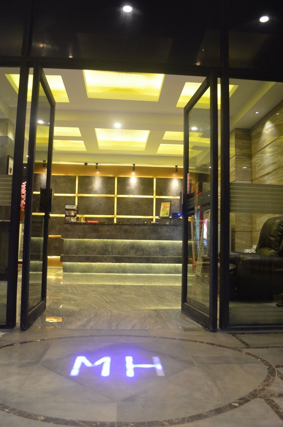 Mustika Gajah Mada Hotel จาการ์ตา ภายนอก รูปภาพ
