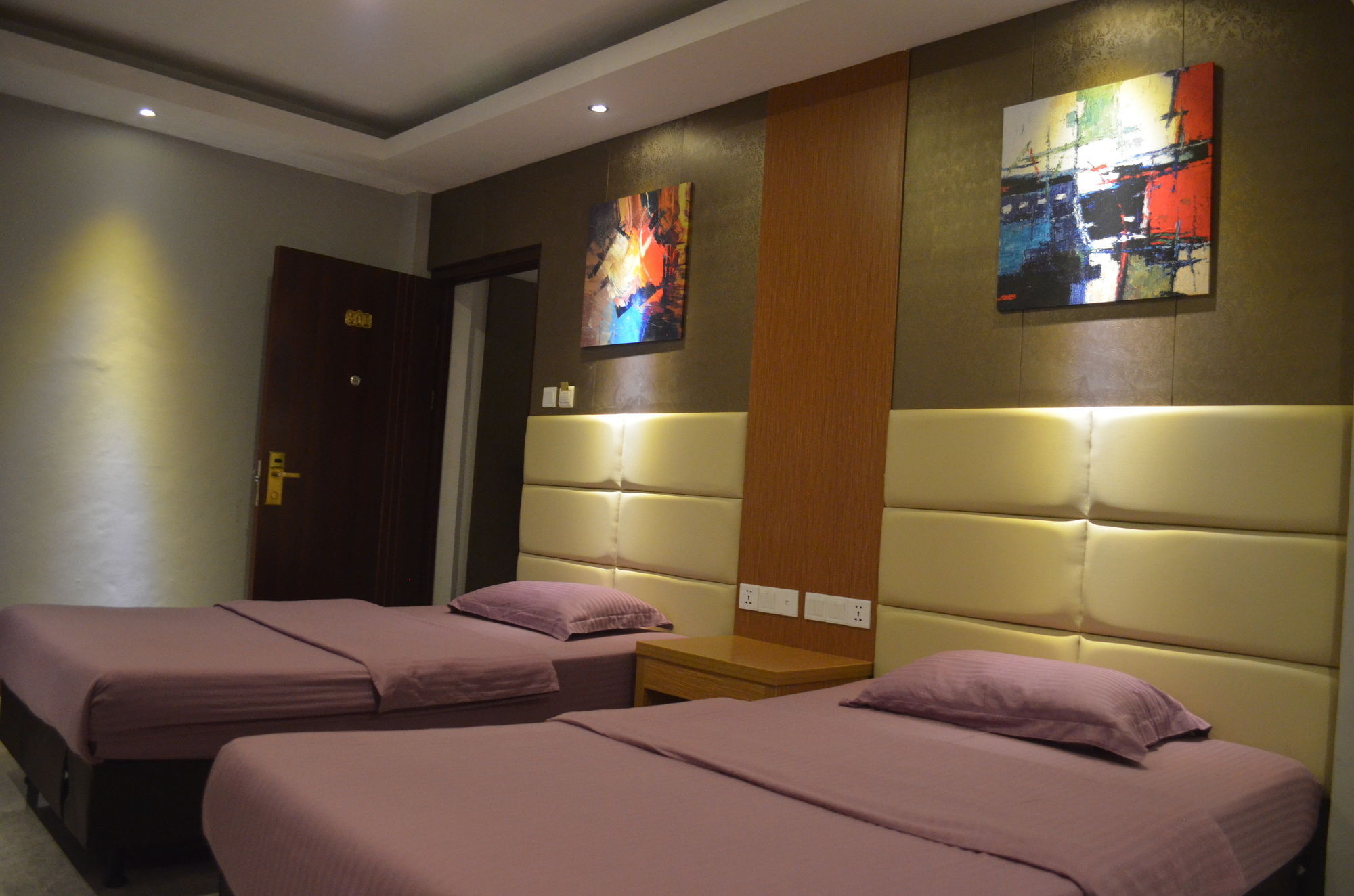 Mustika Gajah Mada Hotel จาการ์ตา ภายนอก รูปภาพ